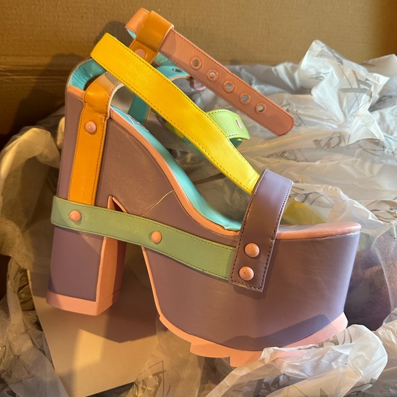 Yru Candy night call platform heels - Picture 2 of 9